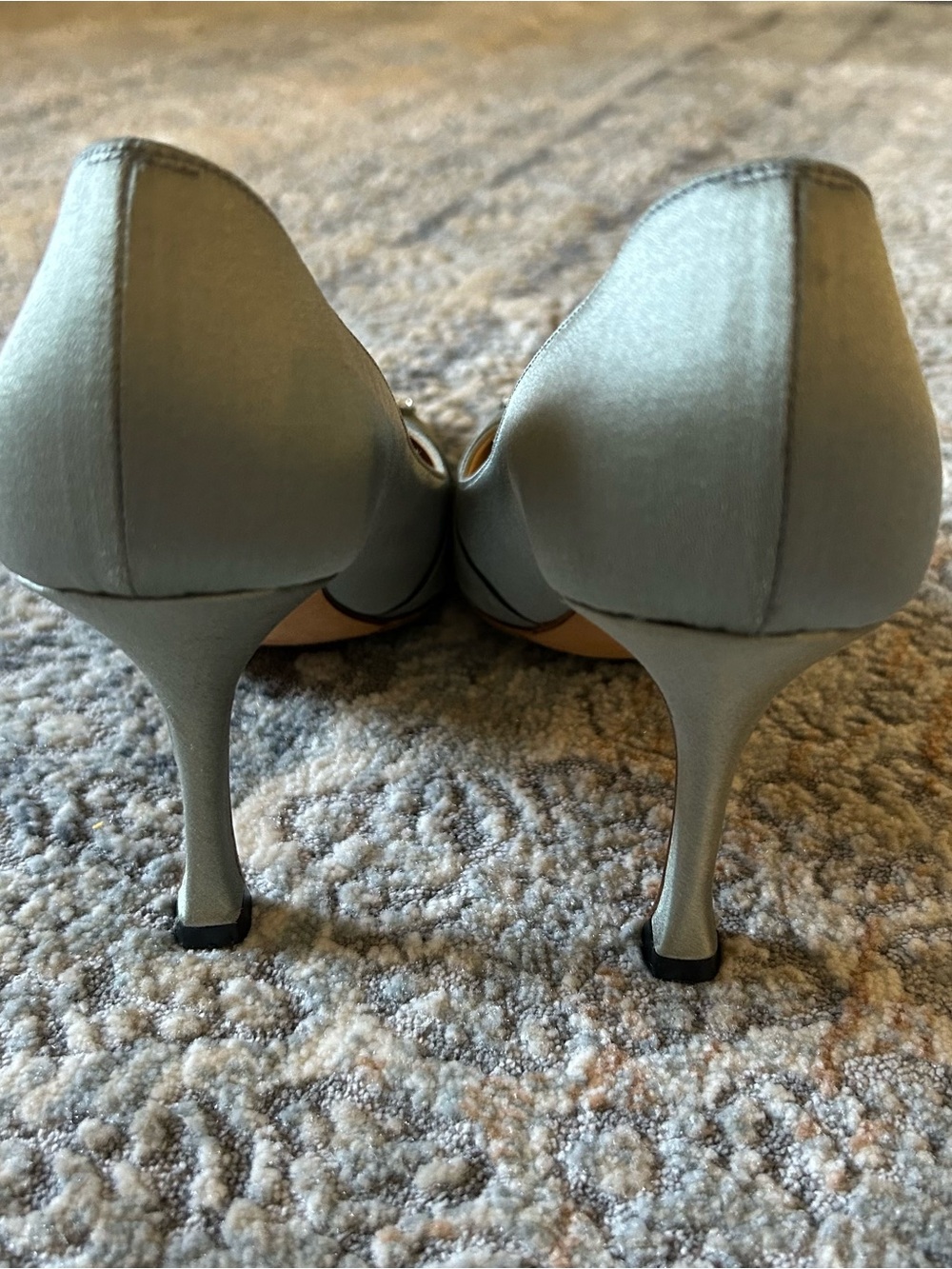 Manolo Blahnik Green Satin Pointed-Toe Pumps with Crystal Buckle - Picture 4 of 6